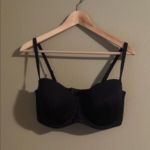 Vanity Fair Black Strapless Bra